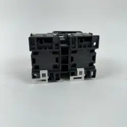 REVERSING CONTACTOR