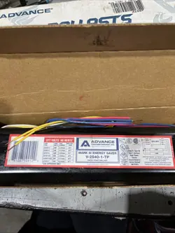 ??ADVANCE MARK III ENERGY SAVER V-2S40-1-TP RAPID START BALLAST 277 V. NEW????