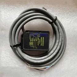 BRAND NEW BRM42E-DL-VP6X PHOTOELECTRIC SWITCH 10-30VDC 100MA #F2