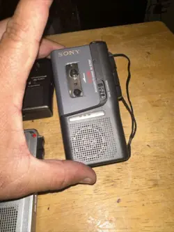 MICROCASSETTE-CORDER