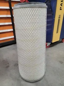 FLEETGUARD AIR FILTER NO. AF4664