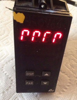 RED LION CONTROLS TCV TEMPERATURE CONTROLLER