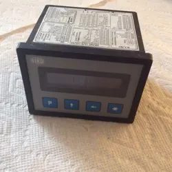 SIKO MA20-0004 CONTROLLER MULTIFUNCTION DISPLAY PUSH AND PULL/OPEN COLLECTOR 24V