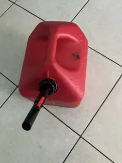 CAPACITY RED