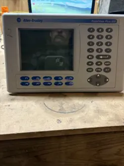 ALLEN BRADLEY PANEL VIEW PLUS 600