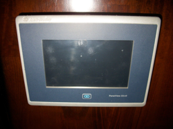 1 ALLEN BRADLEY 2715P-T7WD PANELVIEW 5510 TERMINALS, 7 IN. WIDE DISPLAY, TOUCH