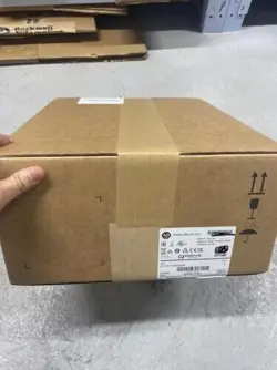 NEW FACTORY SEALED ALLEN-BRADLEY 2711P-T12W22D9P PANELVIEW PLUS 7 TOUCH 12