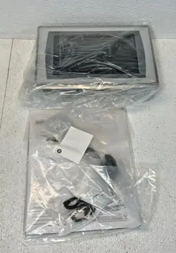 ALLEN-BRADLEY 2711P-T9W22D9P SER B PANELVIEW PLUS 7