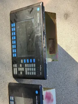 ALLEN-BRADLEY 2711E-K10C6 PANELVIEW 1000E OPERATOR INTERFACE 