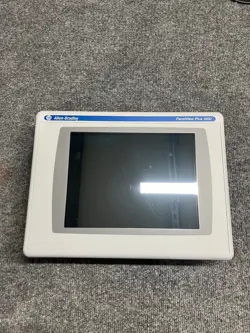 ALLEN-BRADLEY 2711PC-T10C4D8 10.4 INCH COLOR TOUCH SCREEN OPERATOR INTERFACE