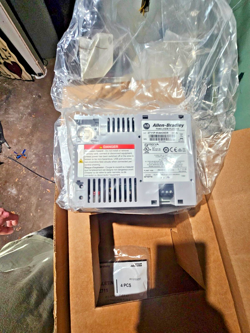 2711P-K4M20D8 VERSION