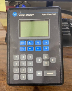 ALLEN BRADLEY 2711-K3A17L1 PANELVIEW 300