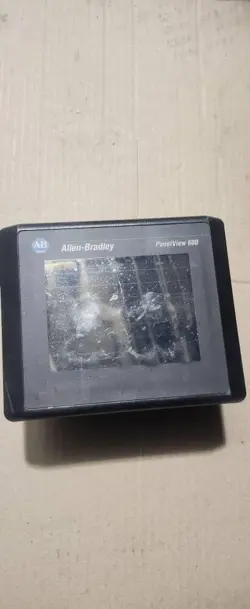 ALLEN BRADLEY 2711-T6C20L1 PANELVIEW 600