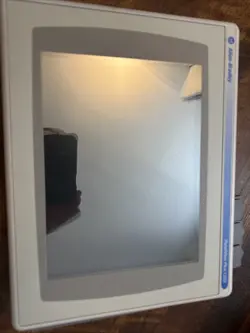 ALLEN BRADLEY 2711P-T12C4D6