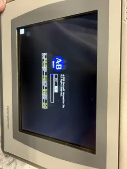 PLUS 2711P-T7C22D9P HMI