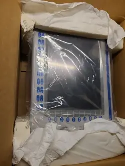 NEW ALLEN-BRADLEY 2711P-B12C4D8