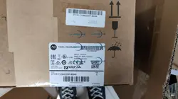 ONE NEW ALLEN-BRADLEY 2711P-T12W22D9P-BSHK IN BOX