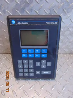ALLEN BRADLEY 2711-K3A17L1 PANELVIEW 300 SER B REV C FRN 4.46