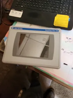 ALLEN BRADLEY 2711P-T7C4D8 PANELVIEW PLUS 6 700 - TOUCH SCREEN
