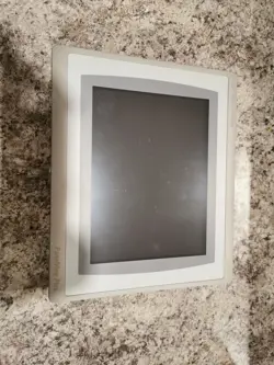 ALLEN BRADLEY 2711P-T10C21D8S