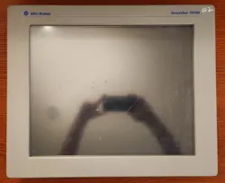 ALLEN-BRADLEY VERSAVIEW 1950M INDUSTRIAL MONITOR CAT 6176M-19PT SER A - READ