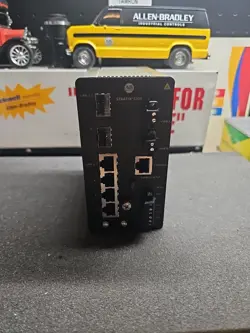 ALLEN BRADLEY 1783-CMS6B STRATIX 5200 MANAGED ETHERNET SWITCH
