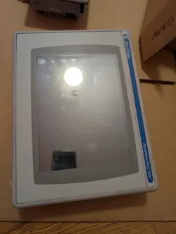 1000 PLUS 2711PC-T10C4D8