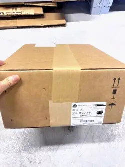 NEW ALLEN-BRADLEY 2711P-T12W22D9P SER A PANELVIEW PLUS 7 GRAPHIC TERMINAL