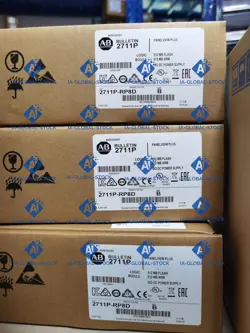 ONE BRAND NEW 2711P-RP8D FOR ALLEN-BRADLEY FREE SHIPPING ONE-YEAR WARRANTY