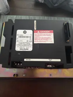 ALLEN BRADLEY PANELVIEW 1000