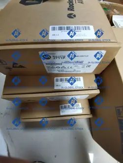 1PCS NEW AND SEALED ALLEN-BRADLEY 2711P-RP8D FREE SHIPPING