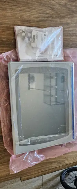 ALLEN BRADLEY 2711P-RDT15C PANEL VIEW 1500