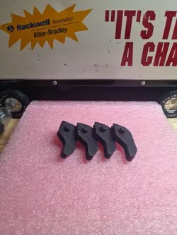 ALLEN BRADLEY  2711P-RTFC PANELVIEW MOUNTING LEVERS(PACK OF 4)