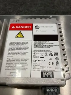 2711P-T10C22D9P OPERATOR