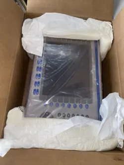 ALLEN-BRADLEY 2711P-B10C