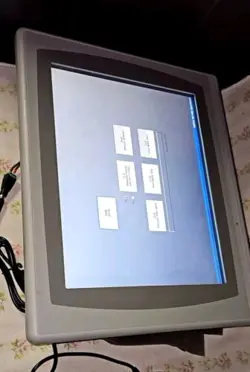 ALLEN-BRADLEY 2711P-RDT15TP SER