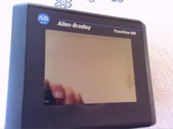 ALLEN BRADLEY 2711-T6C20L1 PANEL VIEW 600