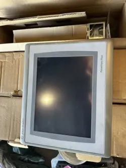 PANELVIEW PLUS 7 2711P-T10C22D9P