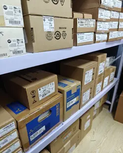 SEALED ALLEN-BRADLEY 2711P-T9W22D9P