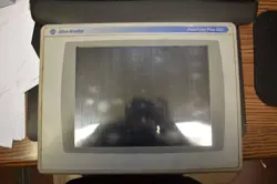 ALLEN BRADLEY PANELVIEW PLUS 1000 COLOR TOUCH DISPLAY 2711P-RDT10C & 2711P-RP2