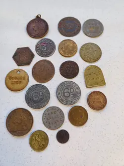 TOKENS,VICTORIAN TOY MONEY,MEDIEVAL JETTON ,MEDALLION,WW2 BREAD TOKENS,RAILWAY 