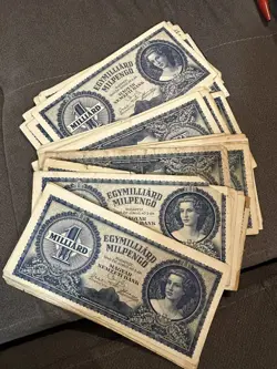 49 EGYMILLIARD MILPENGO HUNGARY WW2 PENGO COLLECTION BANKNOTES  WWII 1946 P-131