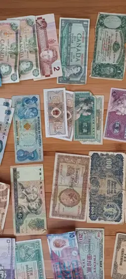 VINTAGE CURRENCY