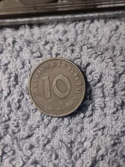 VINTAGE 1942 WW2 GERMAN 10 REICHSPFENNIG ,  WWII ERA CIRCULATED COIN