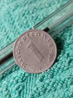 1940 WW2  1 REICHSPFENNIG~ GERMANY, HEAVILY CIRCULATED , HAS FLAWS
