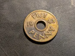 1943 S FIJI PENNY - WW2 ERA ISSUE - UNCOMMON COIN - FIJI BIN Z