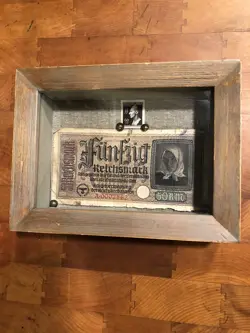 IN SHADOW BOX WW2 GERMANY 50 REICHSMARK BANKNOTE + 1942 REINHARD HEYDRICH STAMP
