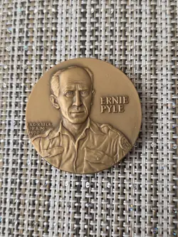 WWII WORLD WAR 2 ERNIE PYLE OKINAWA BRONZE MEDALLIC ART