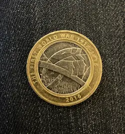 2016 - THE FIRST WORLD WAR 2 POUND COIN 1914 - 1918 SHOULDER TO SHOULDER.