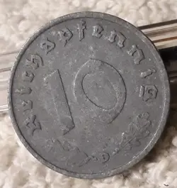 VINTAGE 1940 D  WW2 GERMAN 10 REICHSPFENNIG ,  WWII ERA CIRCULATED COIN
